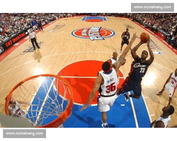 2007年NBA东部决赛骑士与活塞激战七场勒布朗带队逆袭成传奇 2007年NBA东部决赛骑士与活塞激战七场勒布朗带队逆袭成传奇